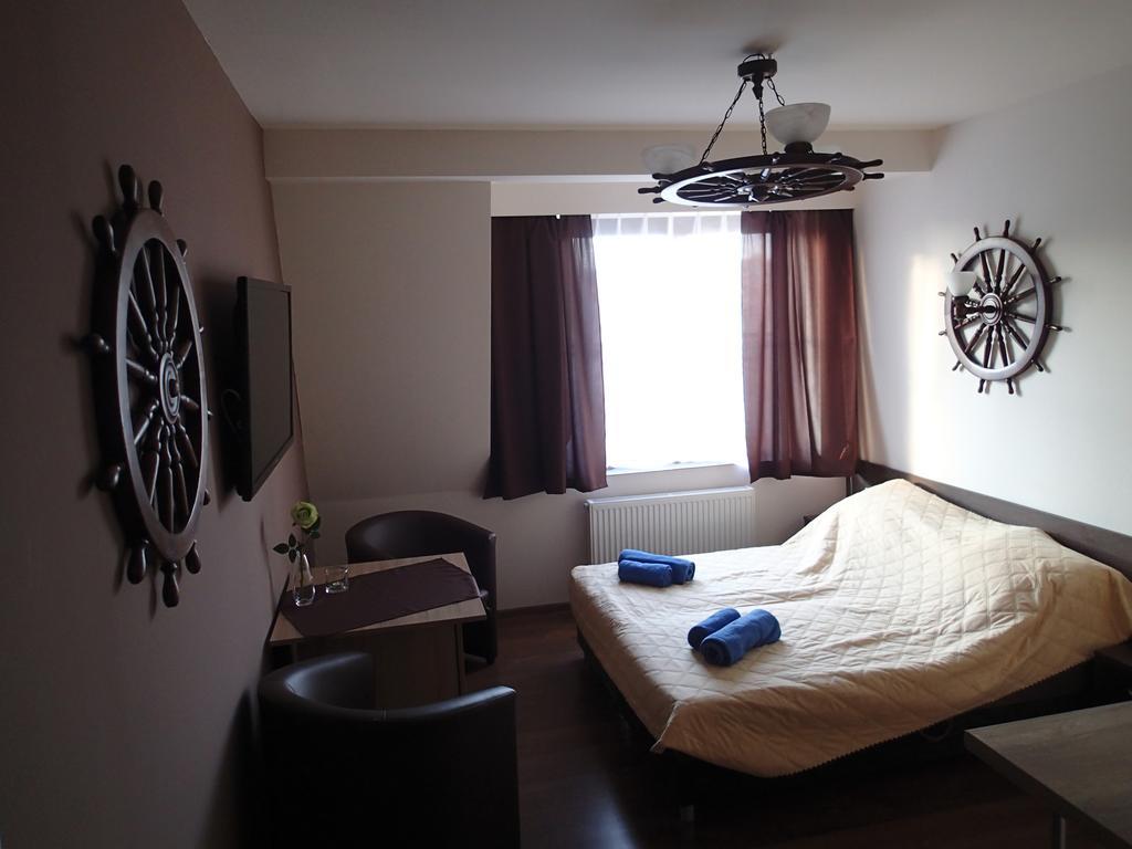 Dolphin House Bed & Breakfast Leba Exterior photo